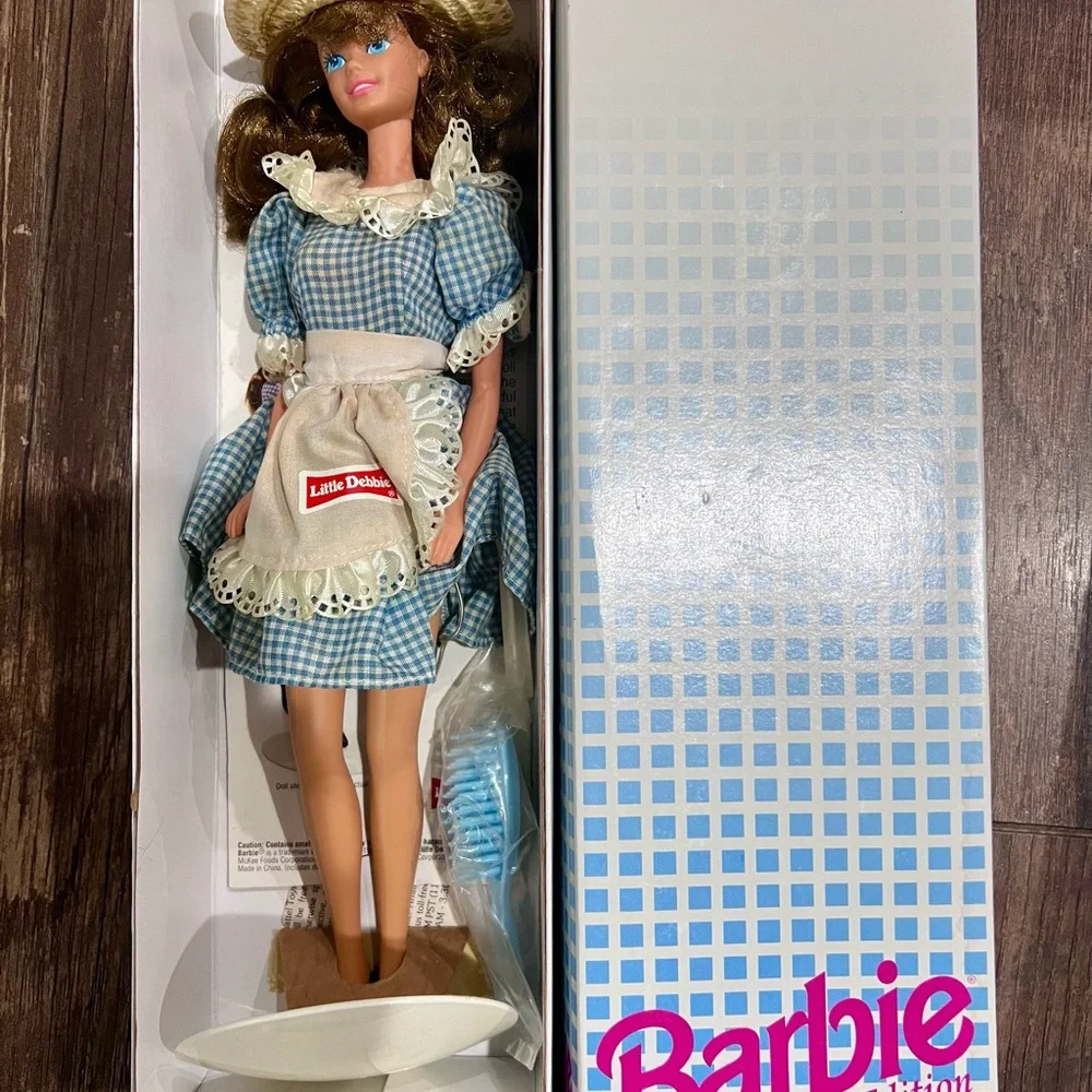 Barbie’s - Picture 5 of 7